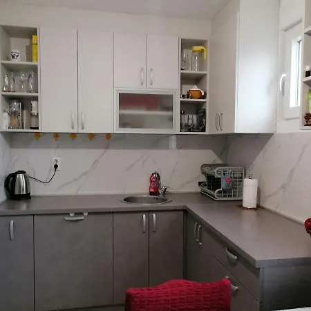 Privatna Kuca Elez *