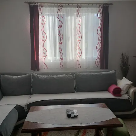 Privatna Kuca Elez